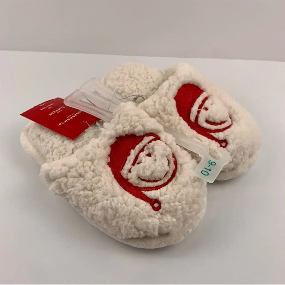 NWT Wondershop Kid’s Santa Smiley Scuff Slippers Size 9-10 Off White